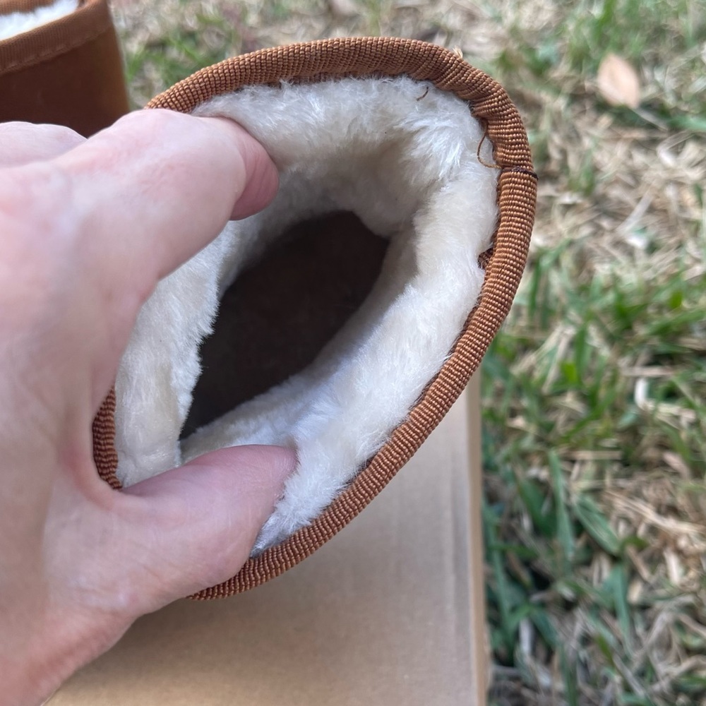 SOLD- Sold- Cozy Toddler Girls Boots - Picture 4 of 10